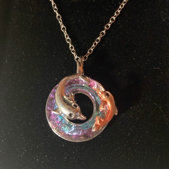 Dolphin Infinity Boxed Necklace NWOT - Picture 4 of 9